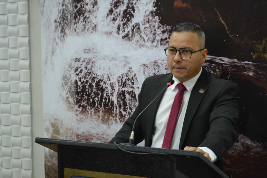 Ronaldo Camargo cobra itens de proteção solar para os alunos da rede municipal de ensino